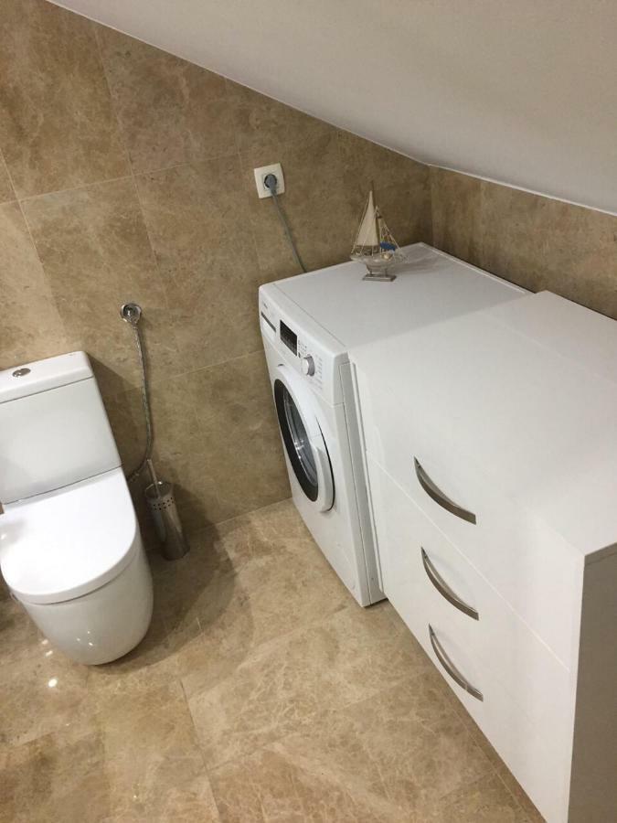 Apartmani Mendula Будва Екстер'єр фото